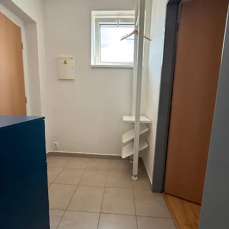 Royal Falcon Hradec Apartment